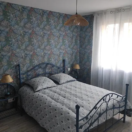 Calme Et Reposant Hébergement de vacances Joue-Etiau