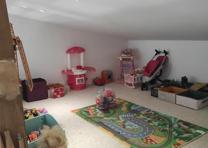 Calme Et Reposant Hébergement de vacances Joue-Etiau