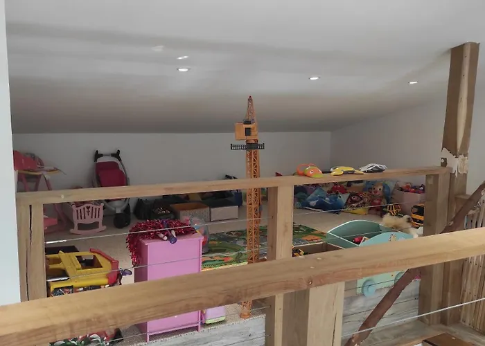 Calme Et Reposant Hébergement de vacances Joue-Etiau